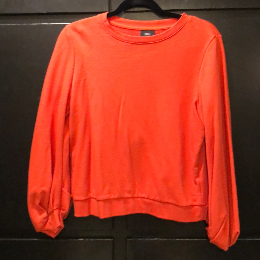Sweatshirt